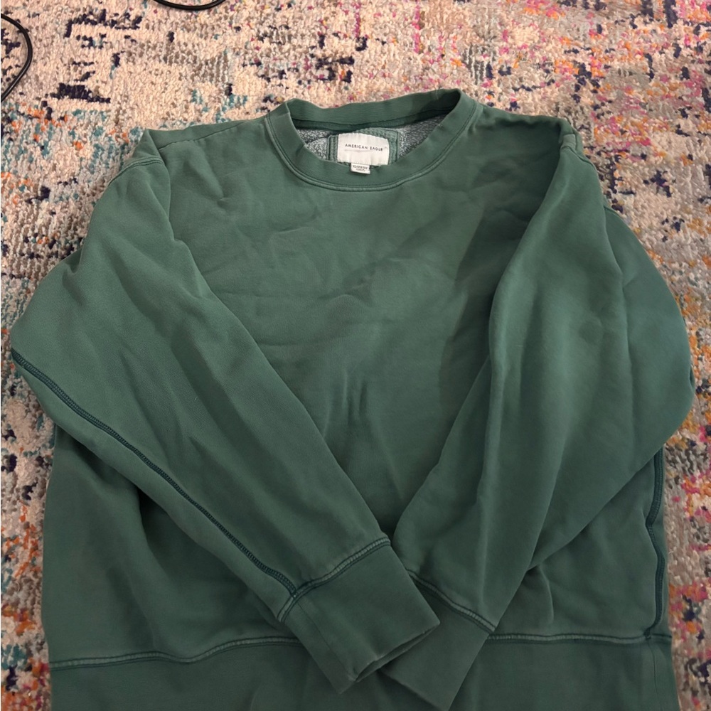 Women’s green crew neck